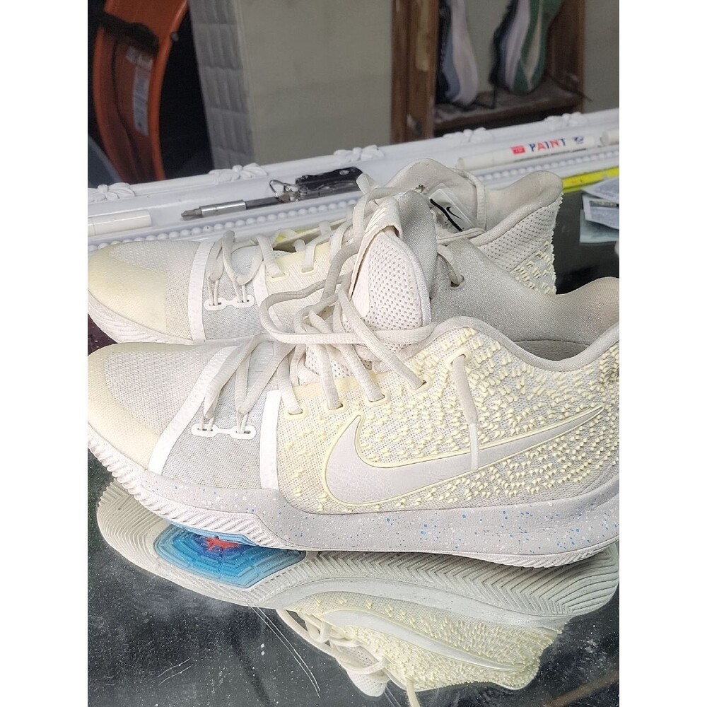 Mens 9 Nike Kyrie 3 Azurie Elizabeth White Shoes 852395-101 Awesome